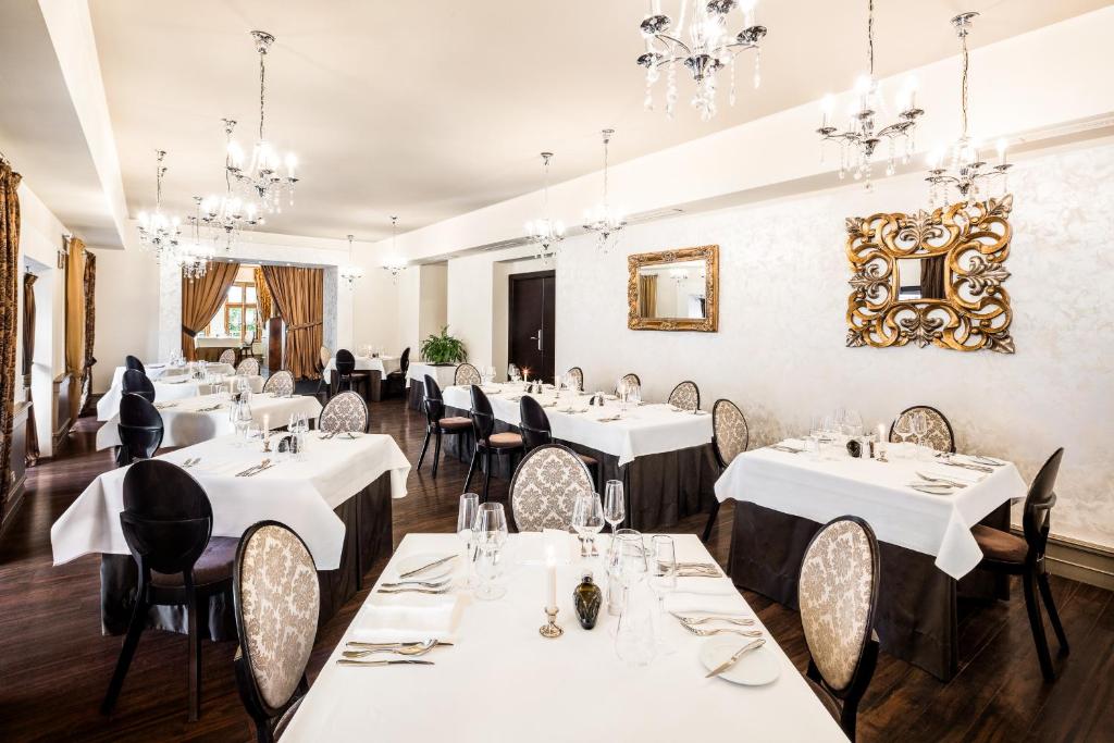 Grand Palace Brno - Small Luxury Hotels of the World - 35