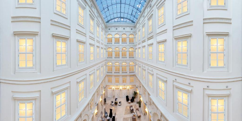 Grand Palace Brno - Small Luxury Hotels of the World - 7