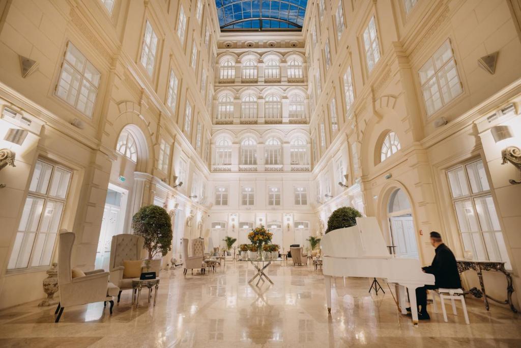 Grand Palace Brno - Small Luxury Hotels of the World - 45
