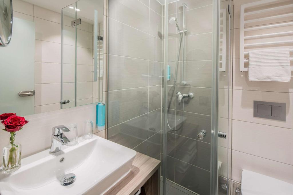 Best Western Plus Hotel Regence - 14