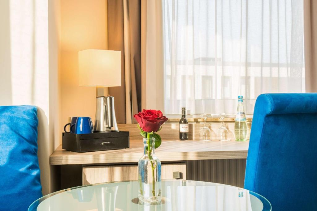 Best Western Plus Hotel Regence - 13