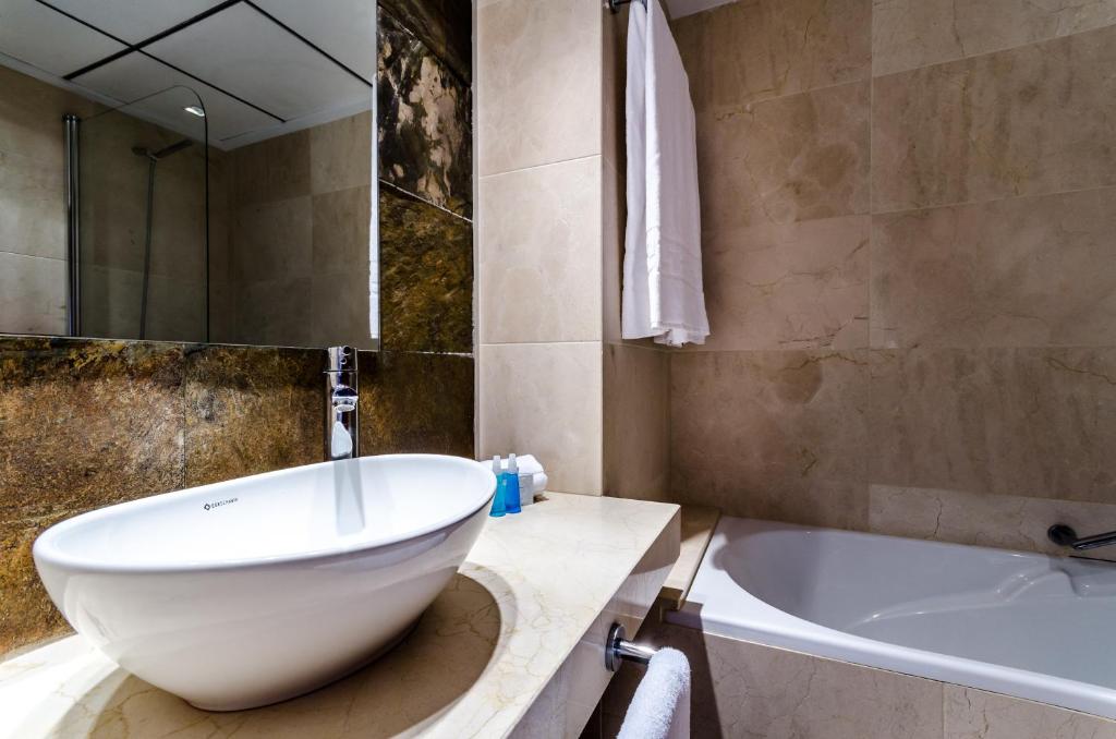 El Plantío Golf Resort - 32