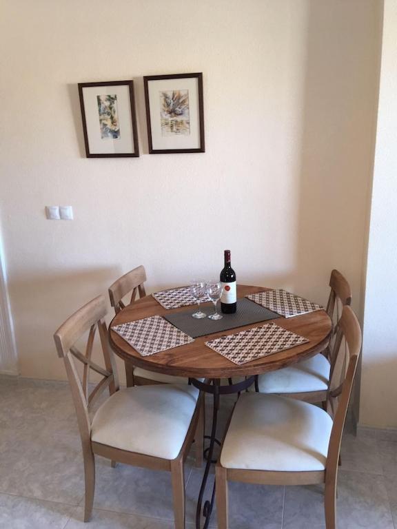 Top Floor spacious apartment with roof terrace - 24