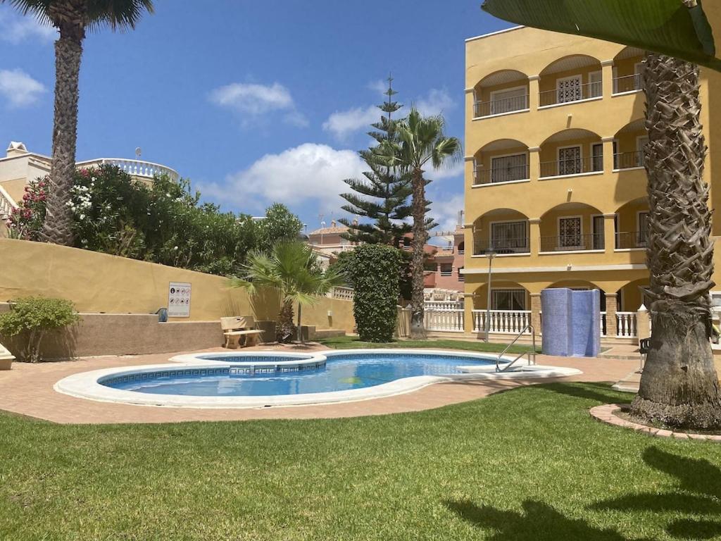 Top Floor spacious apartment with roof terrace - 36