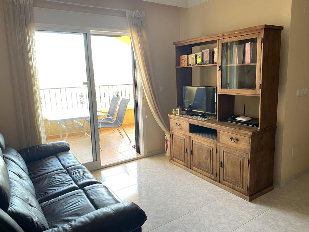 Top Floor spacious apartment with roof terrace - 21