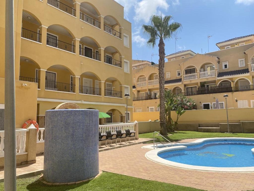 Top Floor spacious apartment with roof terrace - 4