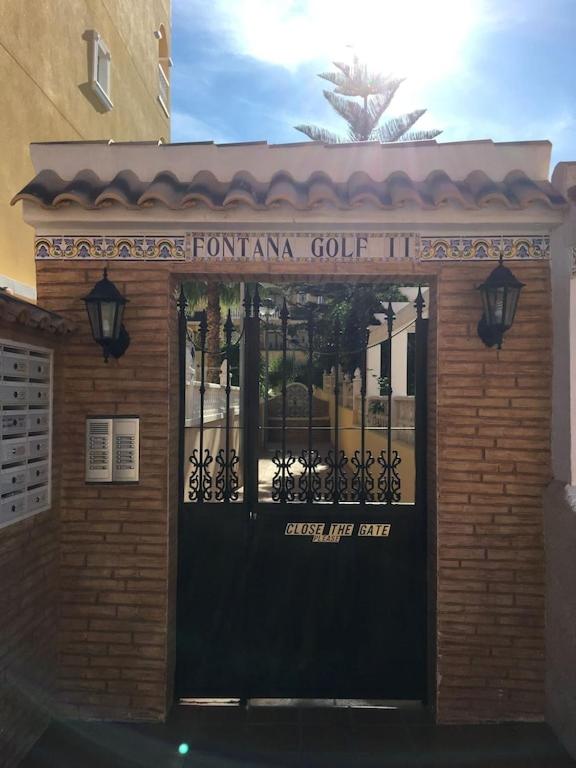 Top Floor spacious apartment with roof terrace - 30