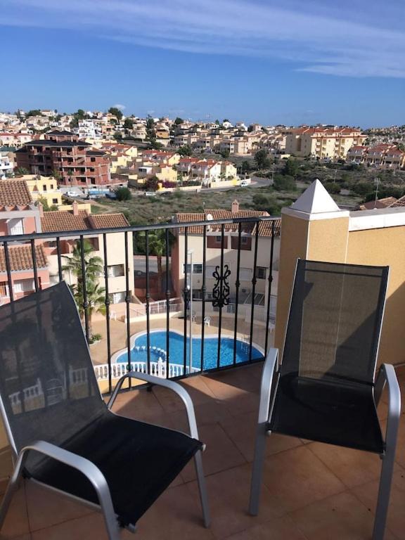 Top Floor spacious apartment with roof terrace - 17