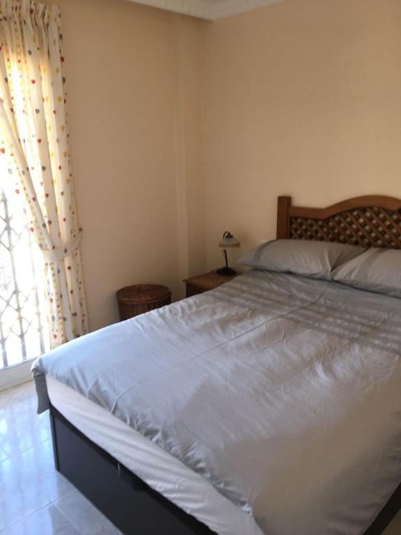 Top Floor spacious apartment with roof terrace - 25