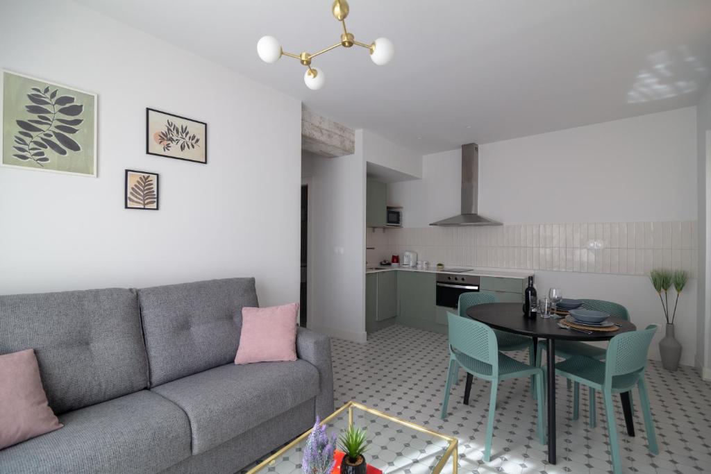 Apartamentos Teatro by Be Alicante - 17