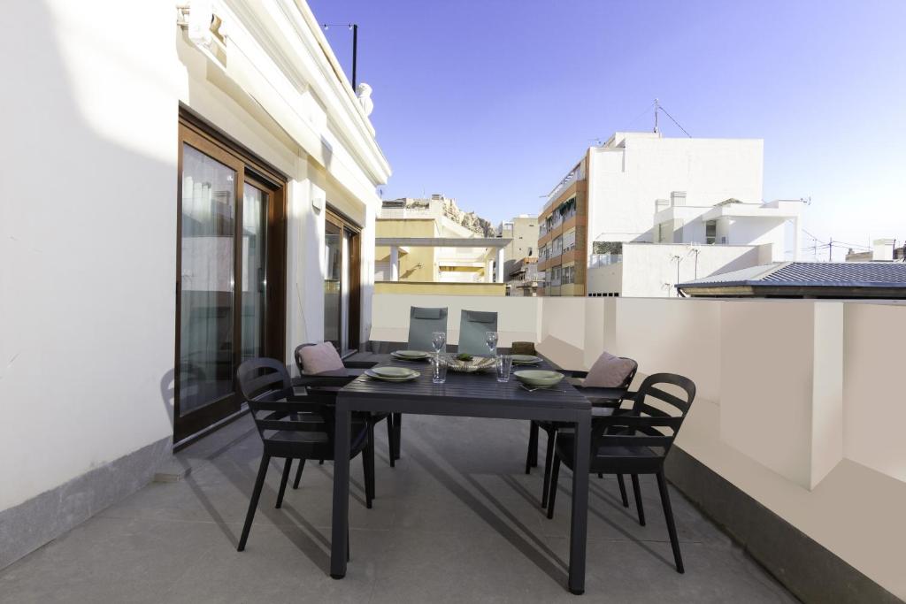 Apartamentos Teatro by Be Alicante - 6