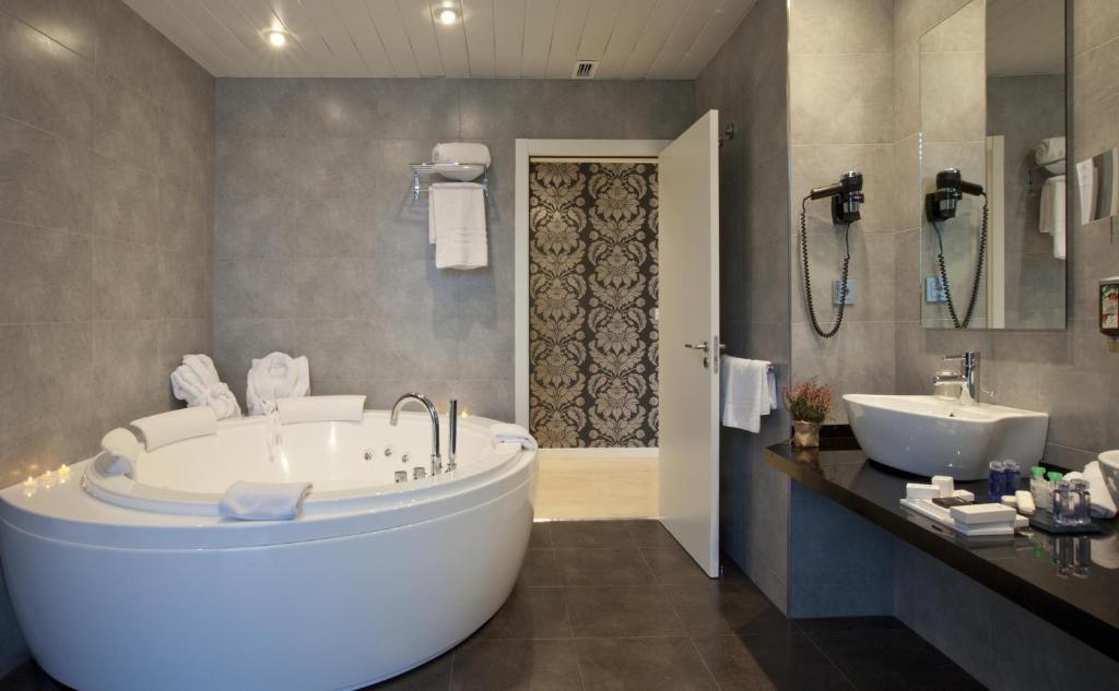 Spirit Hotel Gran Bilbao - 15