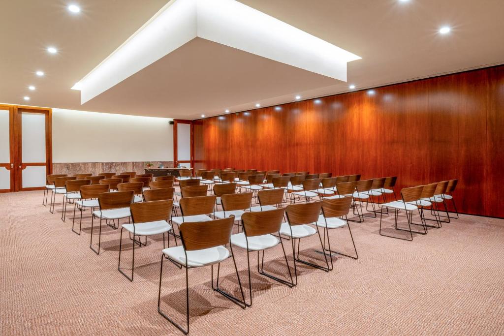 Hotel Meliá Bilbao - 11