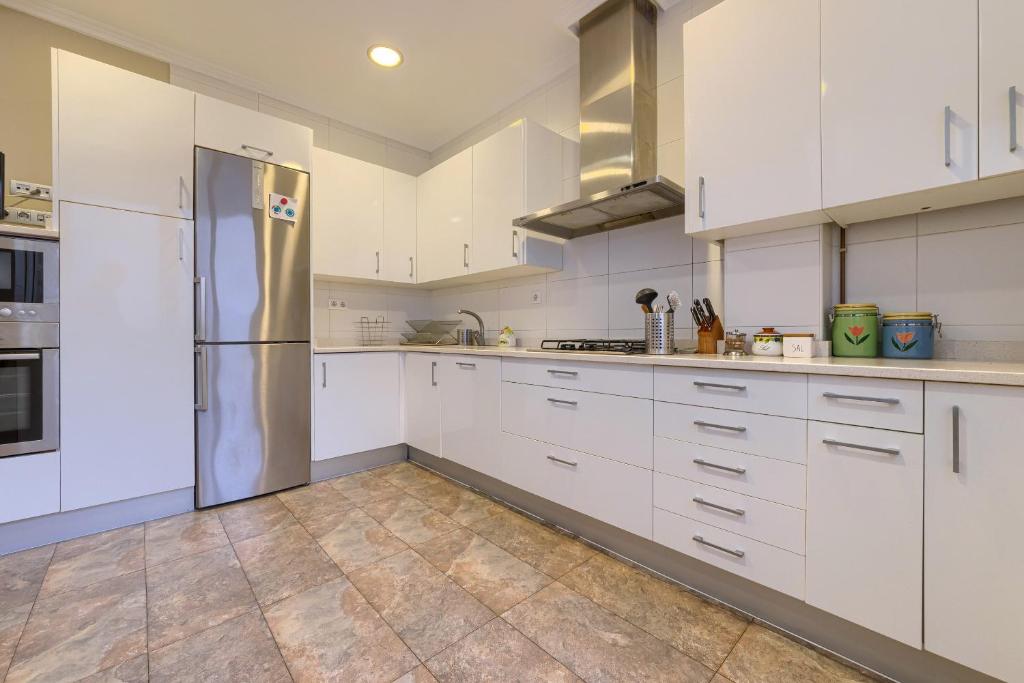 Encanto y Confort en Calle Epalza - Tu Familia en el Corazón de Bilbao - 27