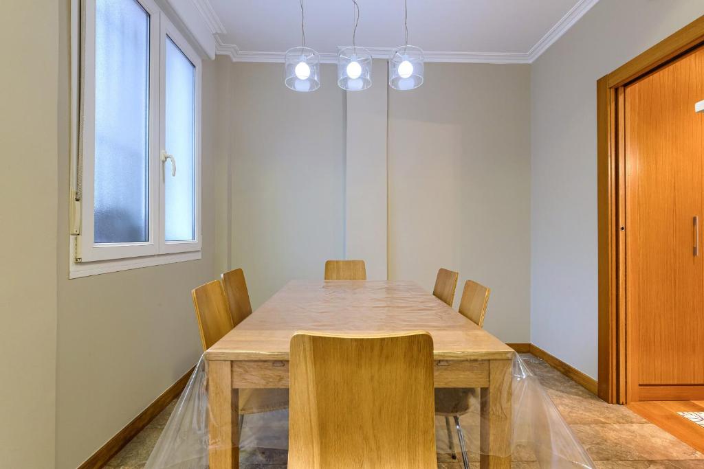 Encanto y Confort en Calle Epalza - Tu Familia en el Corazón de Bilbao - 24