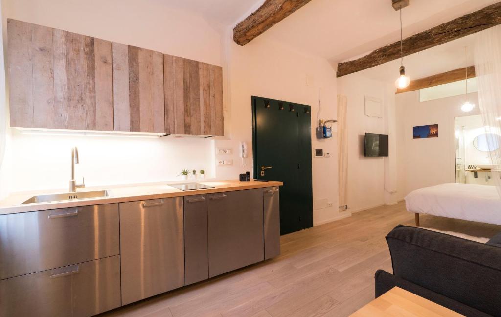 Lovely Studio D'Azeglio by Studio Vita - 21