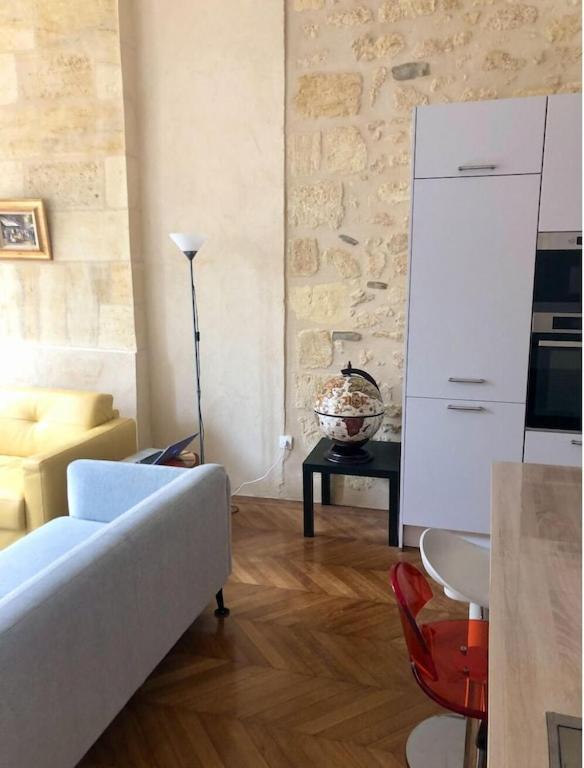 Fantastic 3-Room apartment heart of les Chartrons - Bordeaux - 31