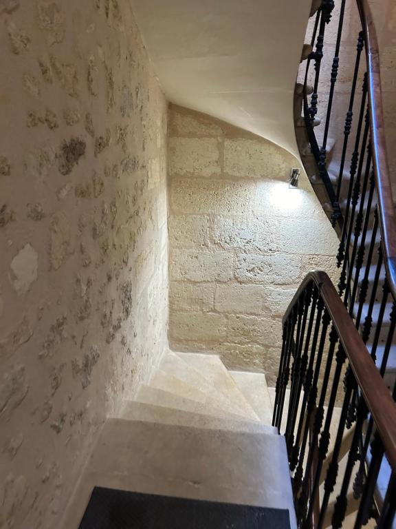 Fantastic 3-Room apartment heart of les Chartrons - Bordeaux - 15