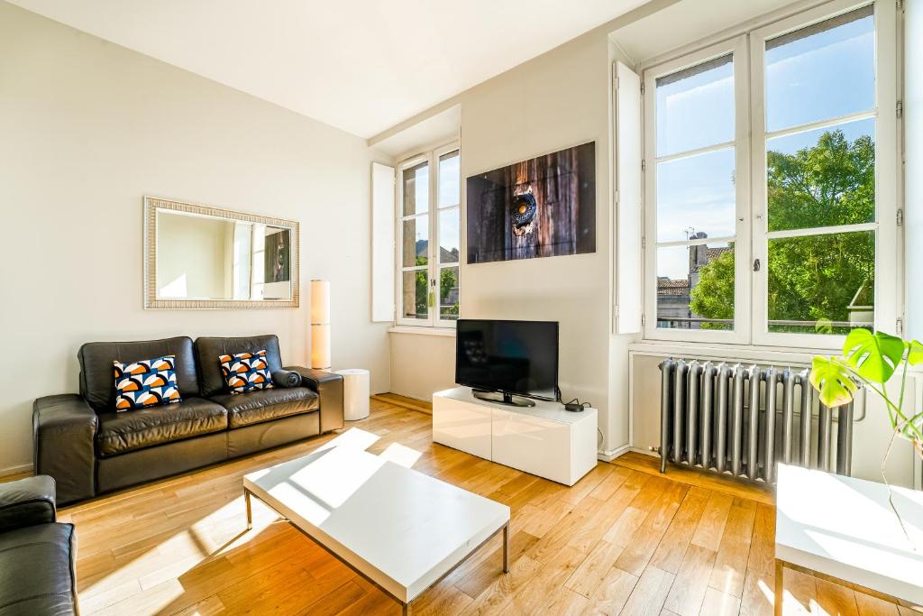 Appartement T3 de Prestige proche du Jardin Public de Bordeaux - 3