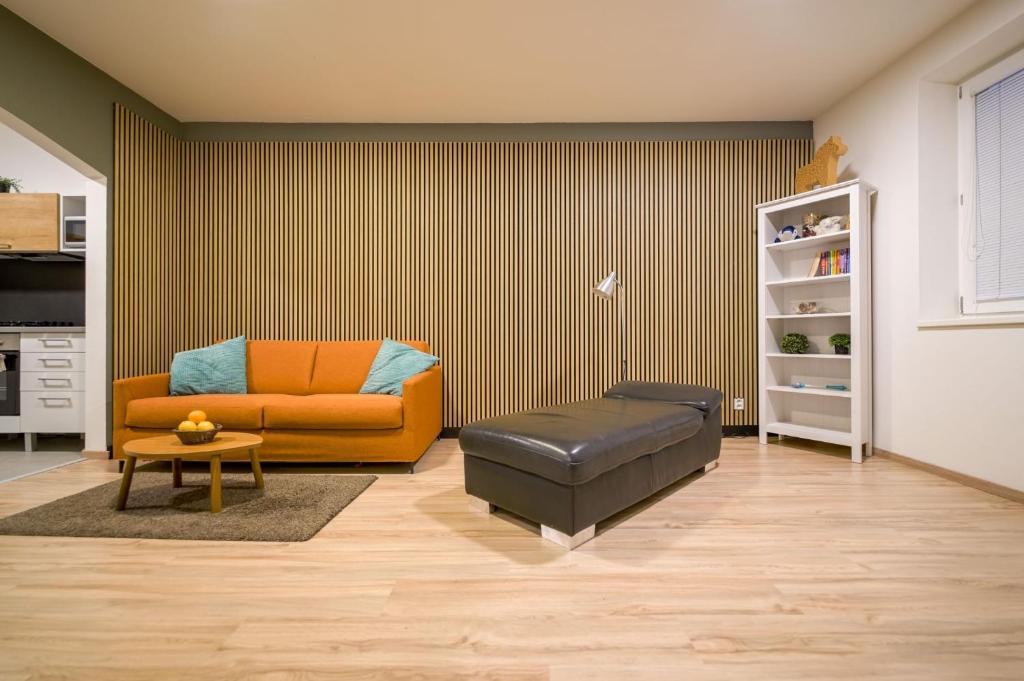 Vesna Convenient Apartment by CHORS - 5