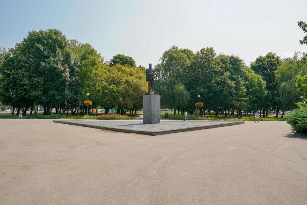 Vesna Convenient Apartment by CHORS - 11