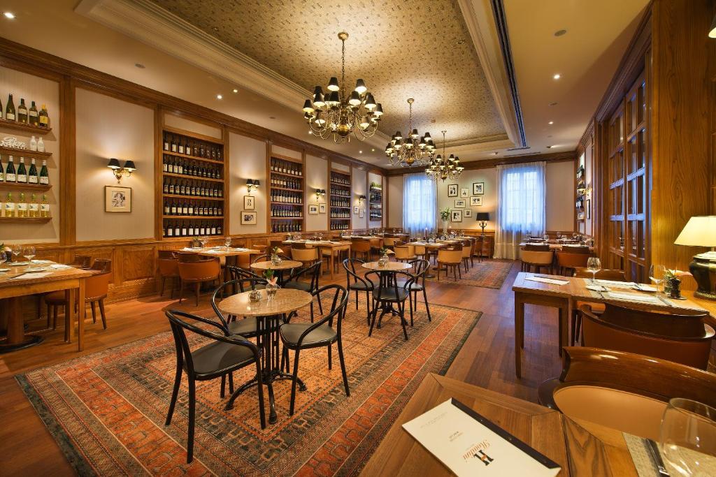 Marrol's Boutique Hotel - 8