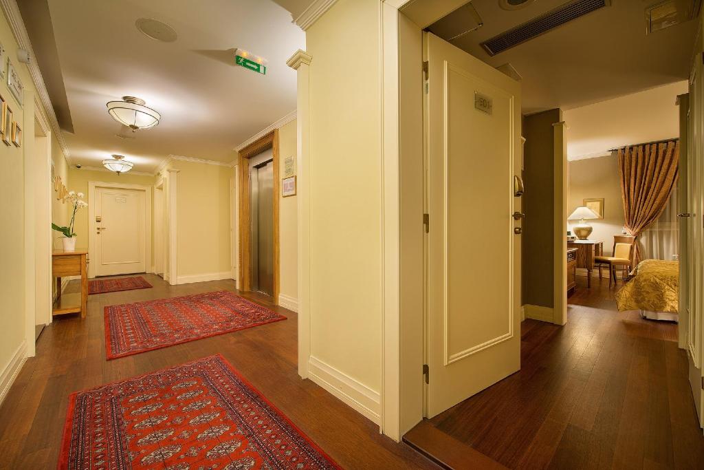 Marrol's Boutique Hotel - 27