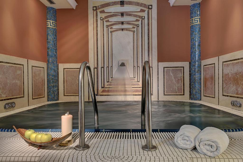 Marrol's Boutique Hotel - 32