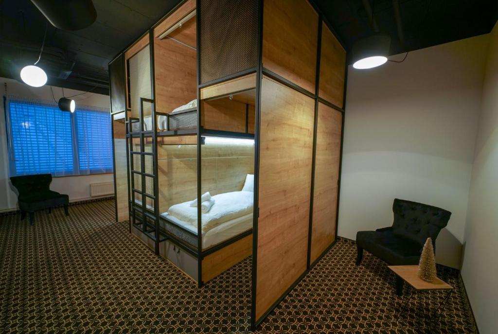 CHORS like a hotel - Capsule & NFT Boutique Hostel Bratislava - City Center - 2