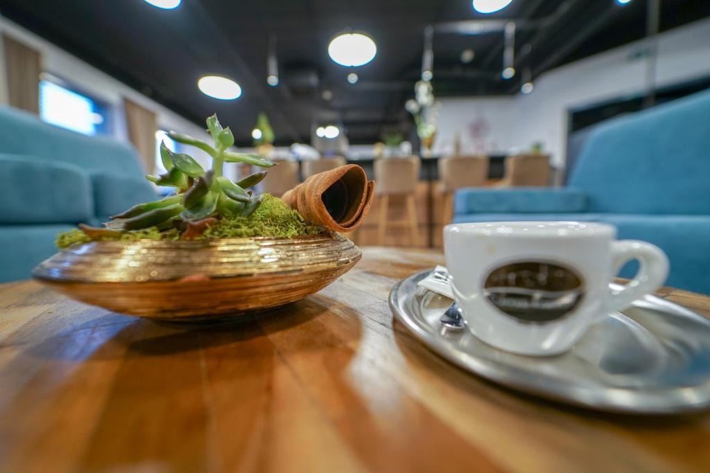 CHORS like a hotel - Capsule & NFT Boutique Hostel Bratislava - City Center - 19