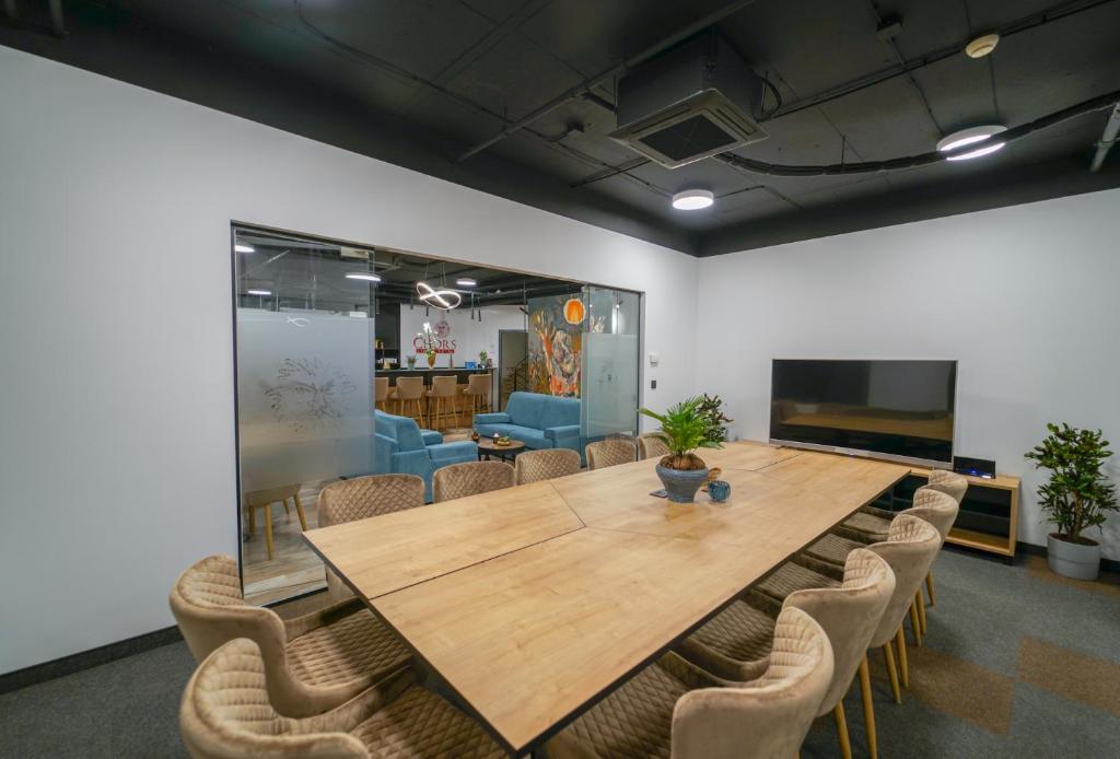 CHORS like a hotel - Capsule & NFT Boutique Hostel Bratislava - City Center - 30