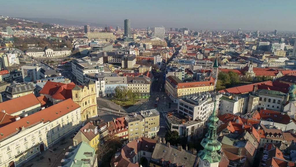 CHORS like a hotel - Capsule & NFT Boutique Hostel Bratislava - City Center - 18