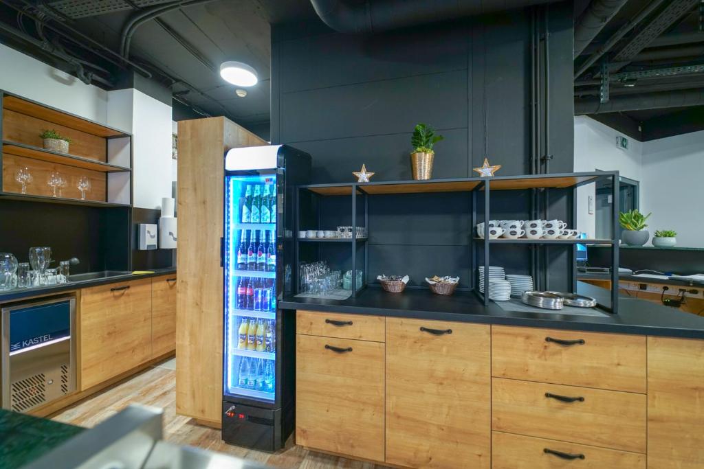 CHORS like a hotel - Capsule & NFT Boutique Hostel Bratislava - City Center - 32