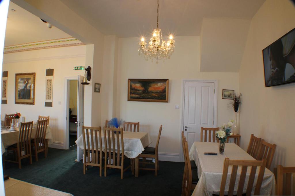 Filton Guest House - 43