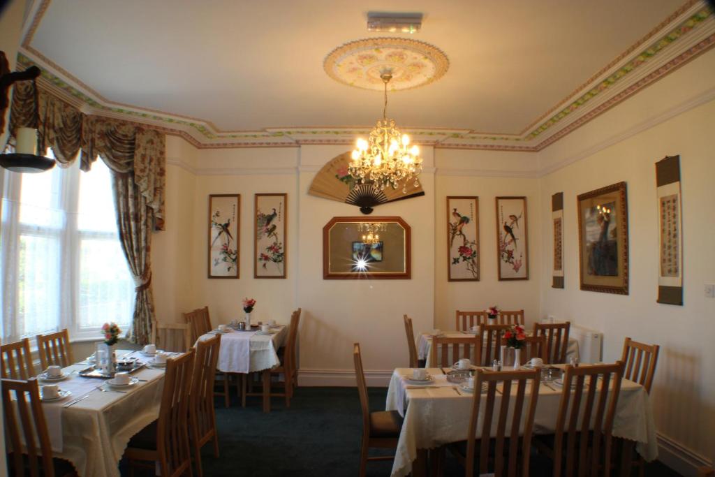 Filton Guest House - 42