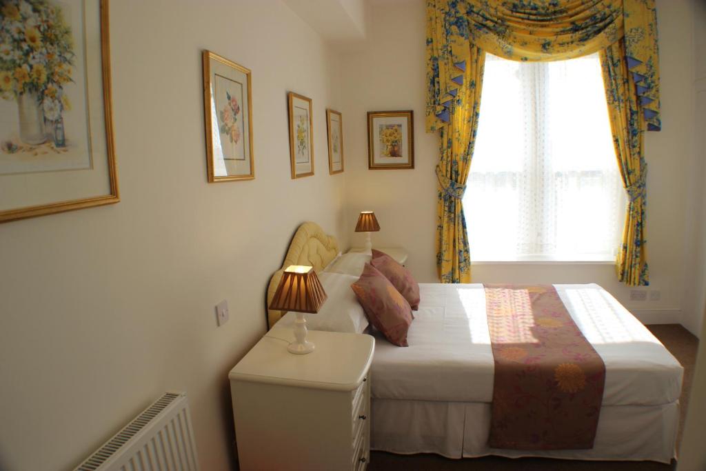 Filton Guest House - 25