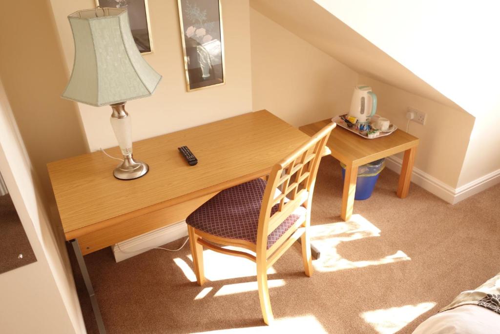 Filton Guest House - 40