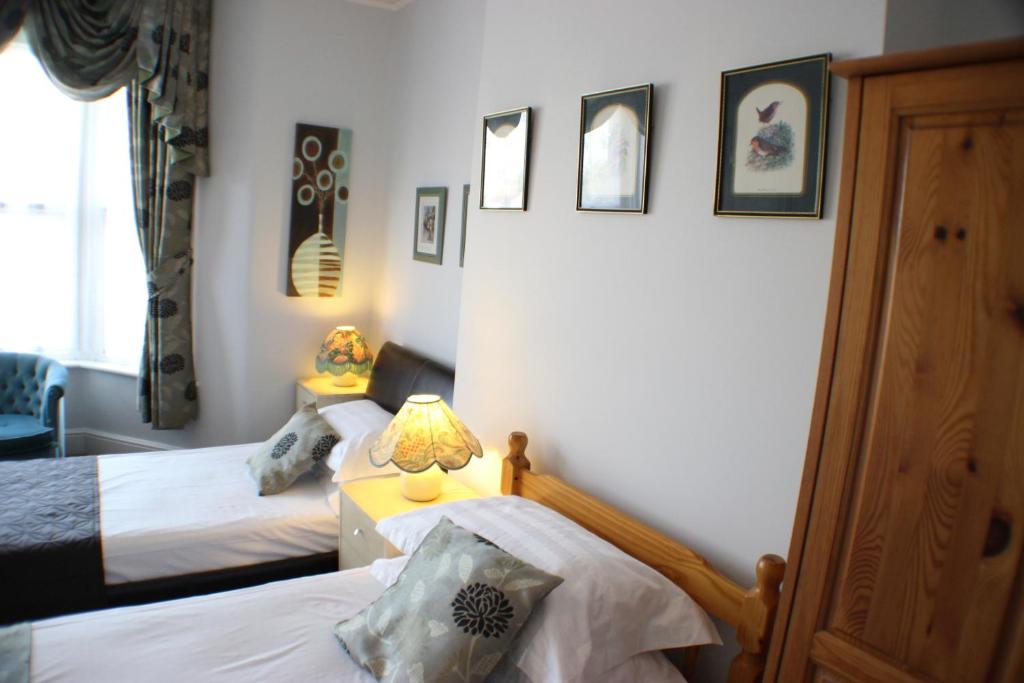 Filton Guest House - 16