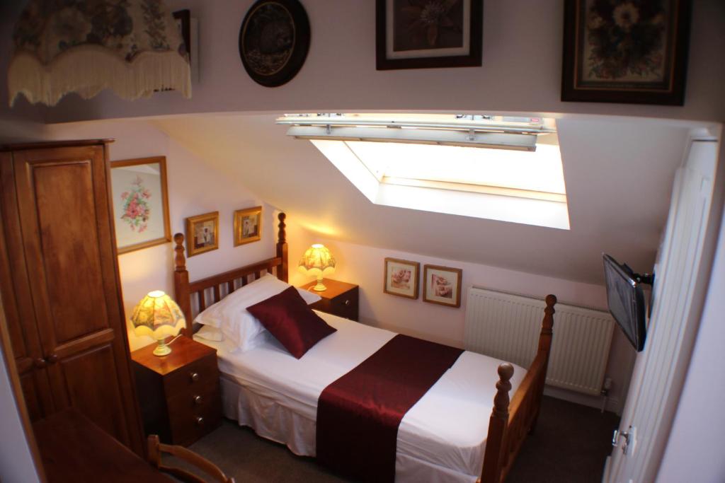 Filton Guest House - 37