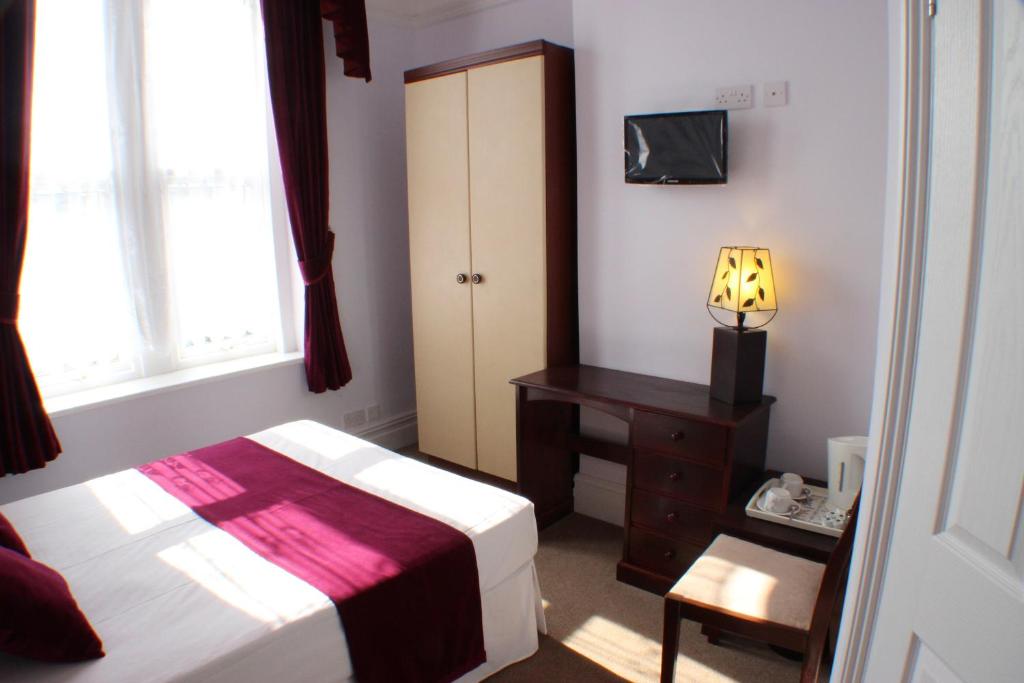 Filton Guest House - 19