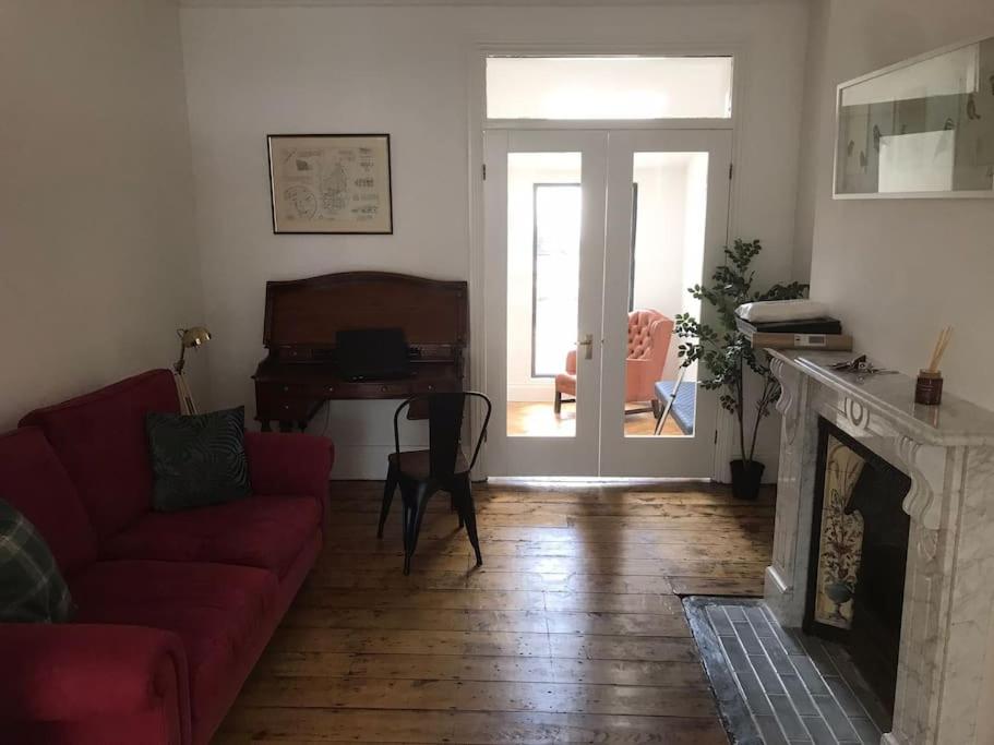 Large newly refurbished house close to harbour Free Parking - 4