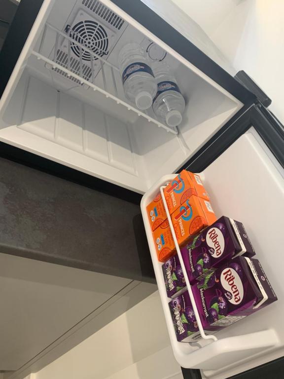 Rosemary House BRS Airport Accommodation - 4