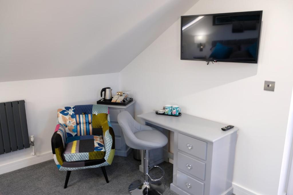 Rosemary House BRS Airport Accommodation - 30