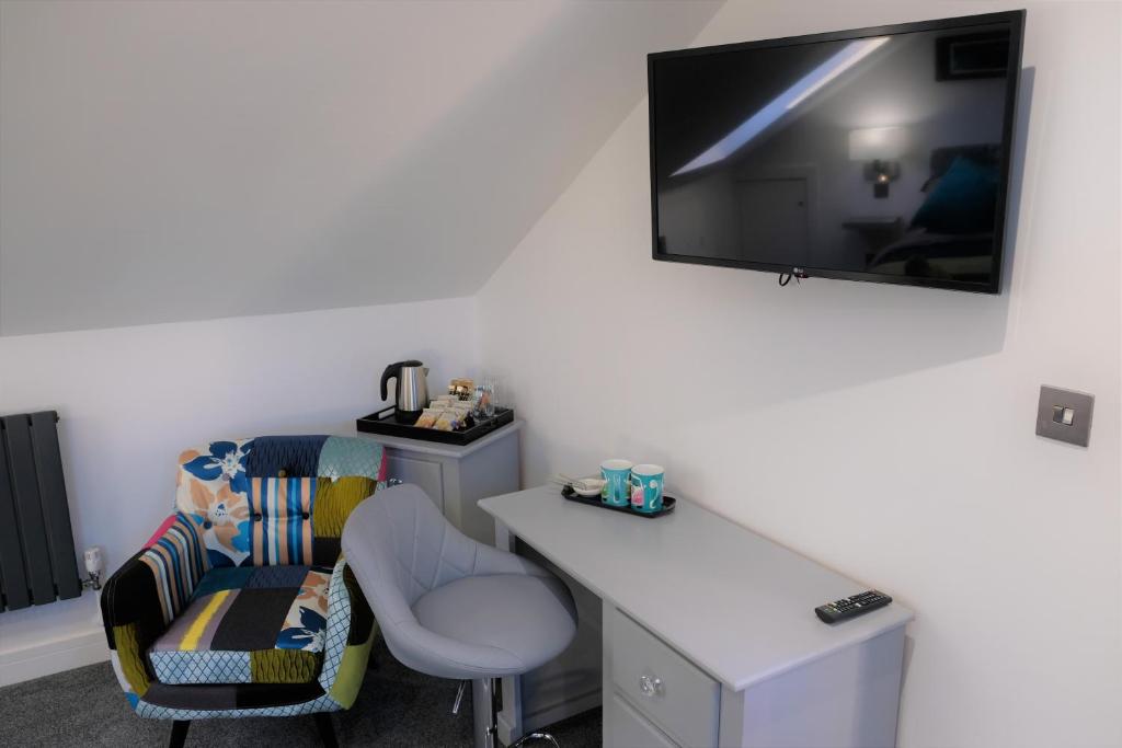 Rosemary House BRS Airport Accommodation - 33