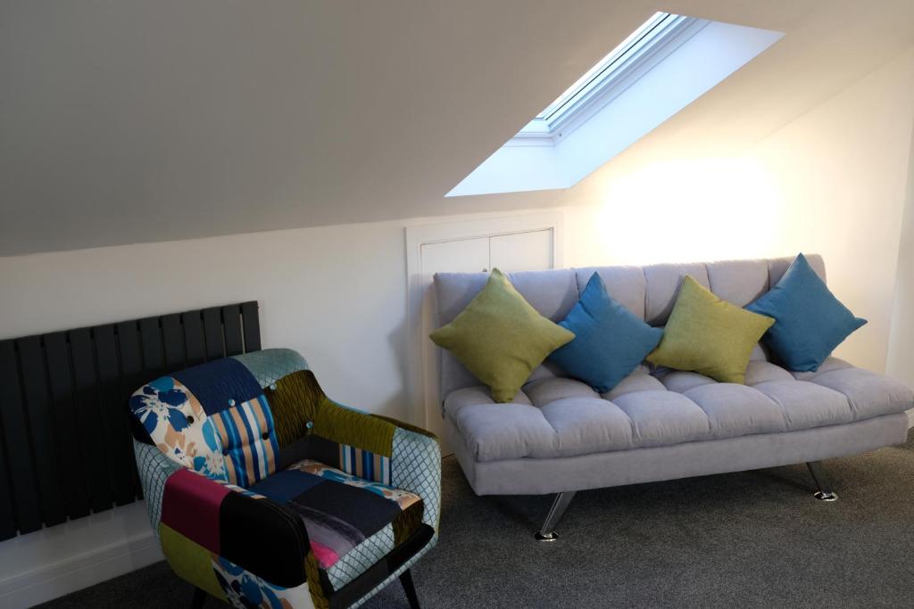 Rosemary House BRS Airport Accommodation - 36