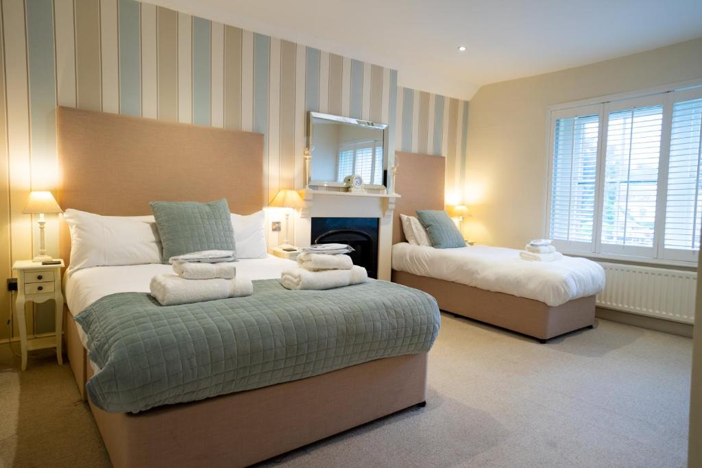 The Bear & Swan - 11