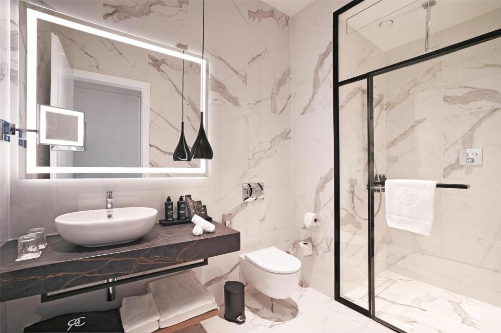 Radisson Collection Hotel, Basilica Budapest - 34