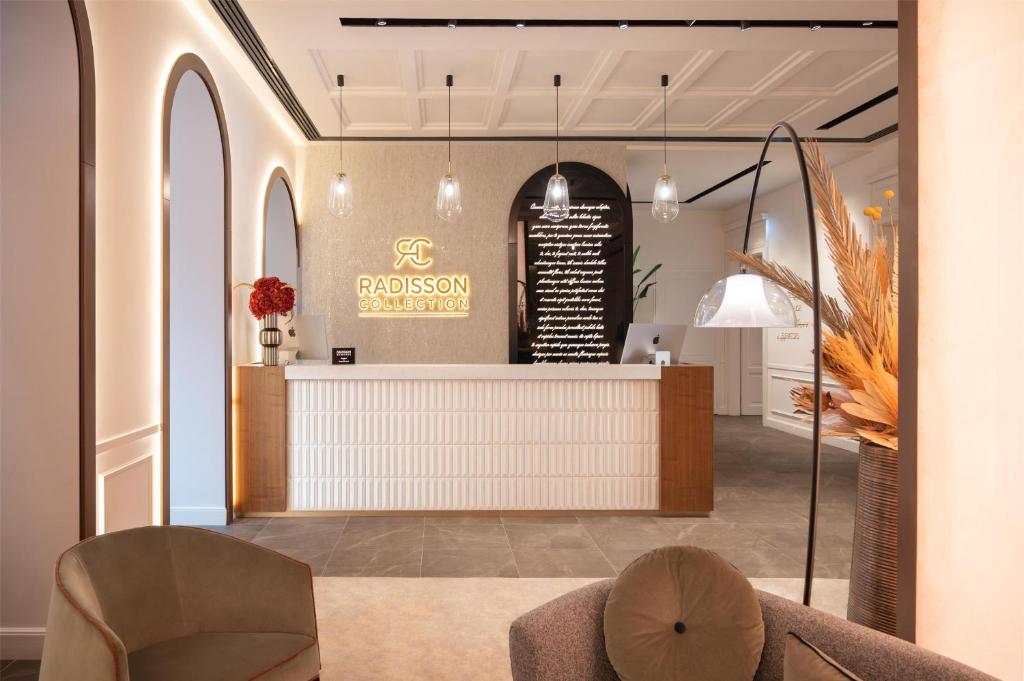 Radisson Collection Hotel, Basilica Budapest - 7