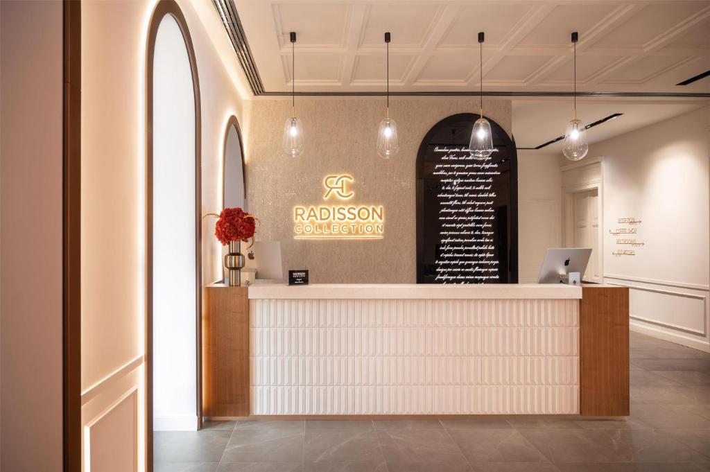 Radisson Collection Hotel, Basilica Budapest - 8