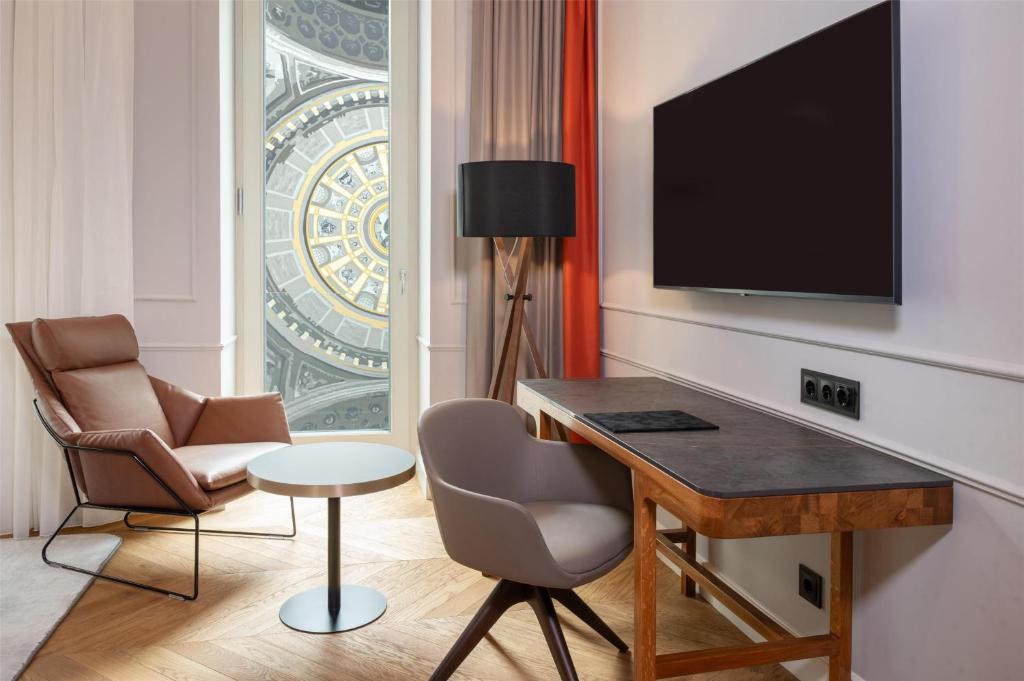 Radisson Collection Hotel, Basilica Budapest - 13